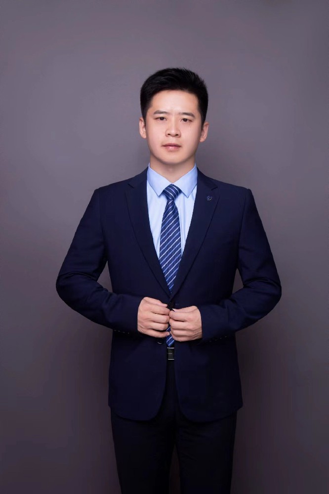 刘伦律师