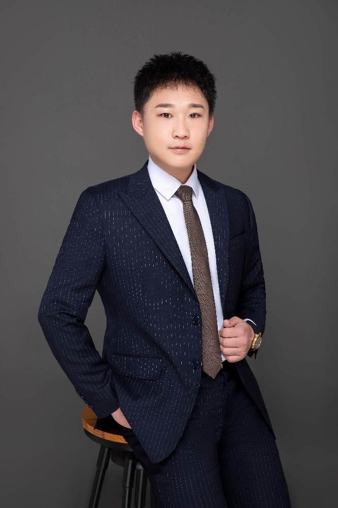 牛亚雄律师