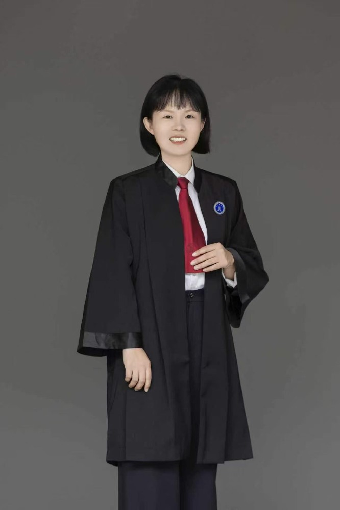 侯溪君律师